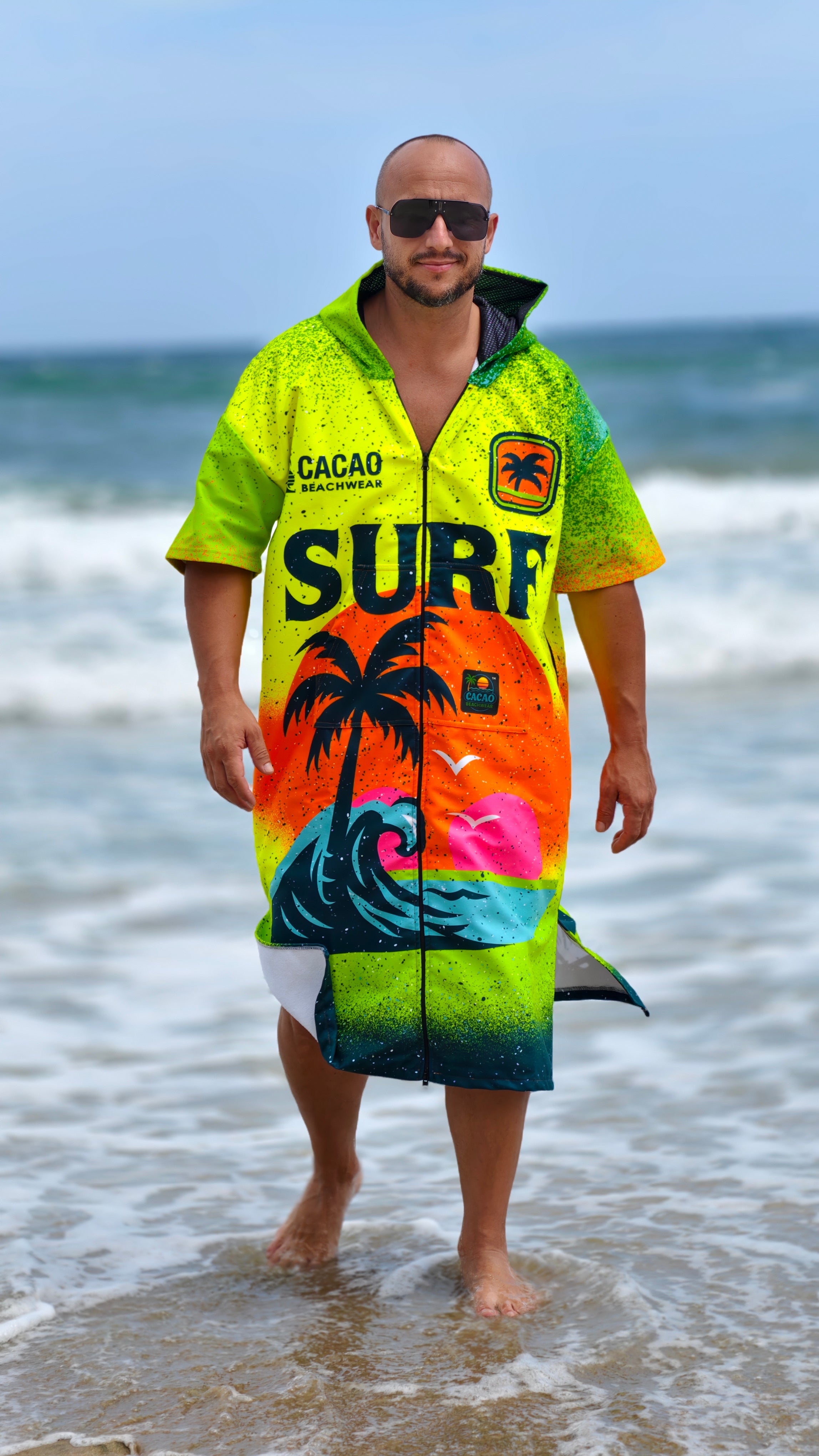 Surf Vibe men’s beach poncho towel with hood, zipper and pockets – CACAO Beachwear™