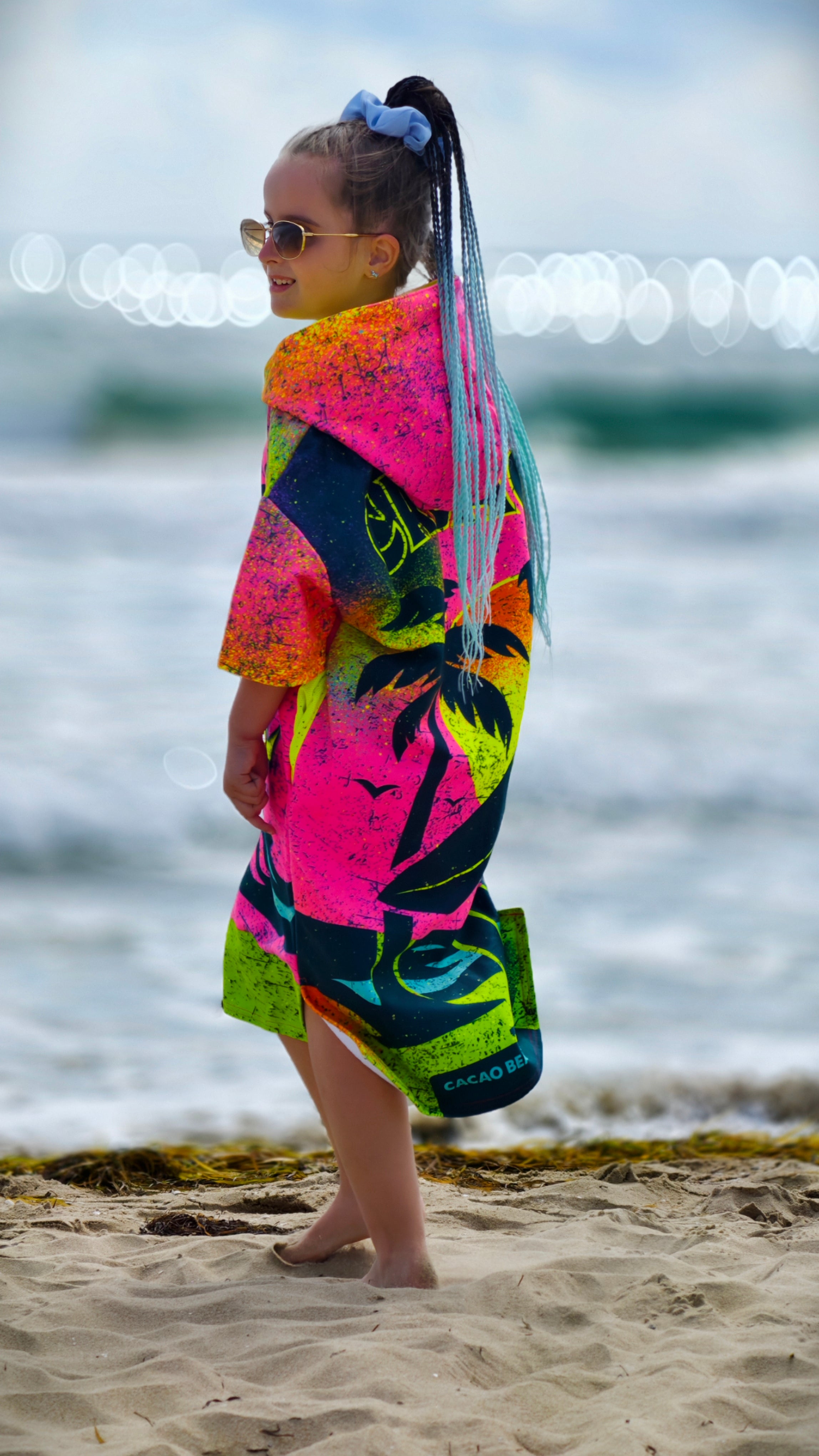 Paradise children’s beach poncho towel for girls with hood, zipper and pockets – CACAO Beachwear™