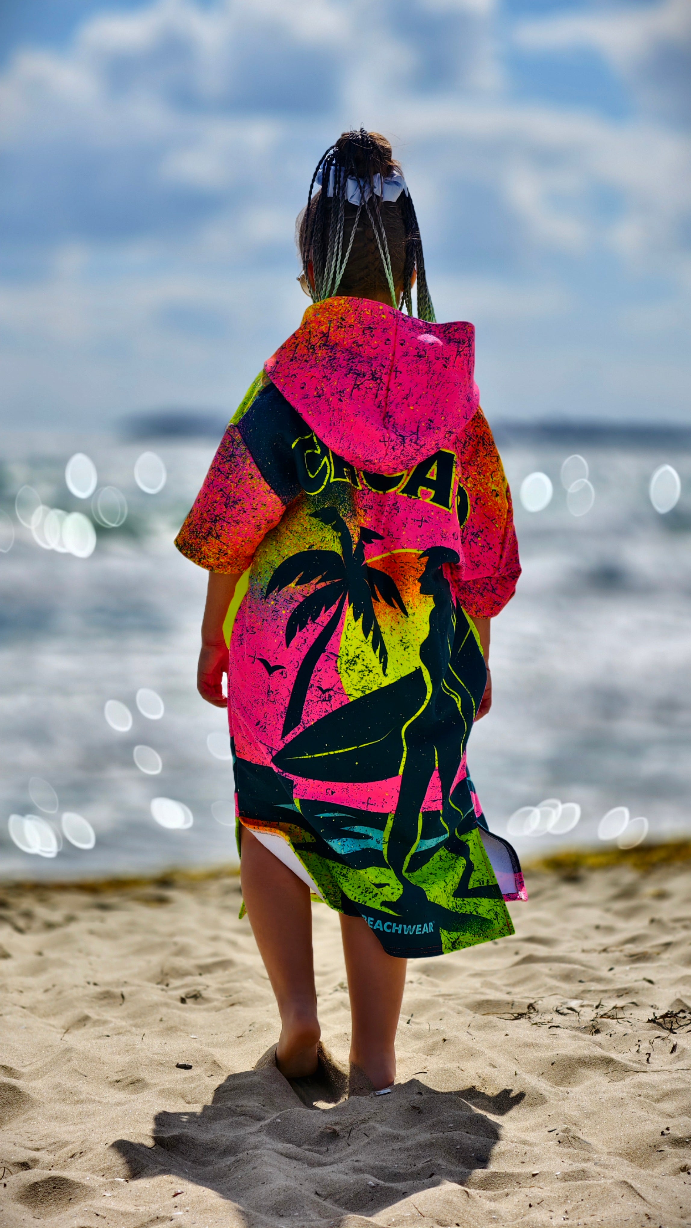Paradise children’s beach poncho towel for girls with hood, zipper and pockets – CACAO Beachwear™
