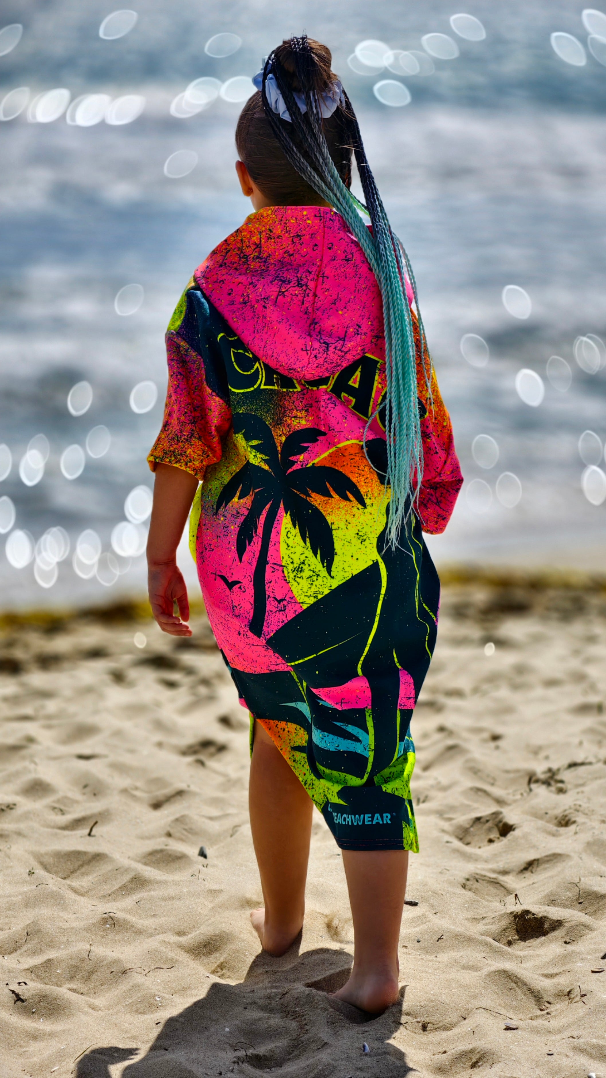 Paradise children’s beach poncho towel for girls with hood, zipper and pockets – CACAO Beachwear™