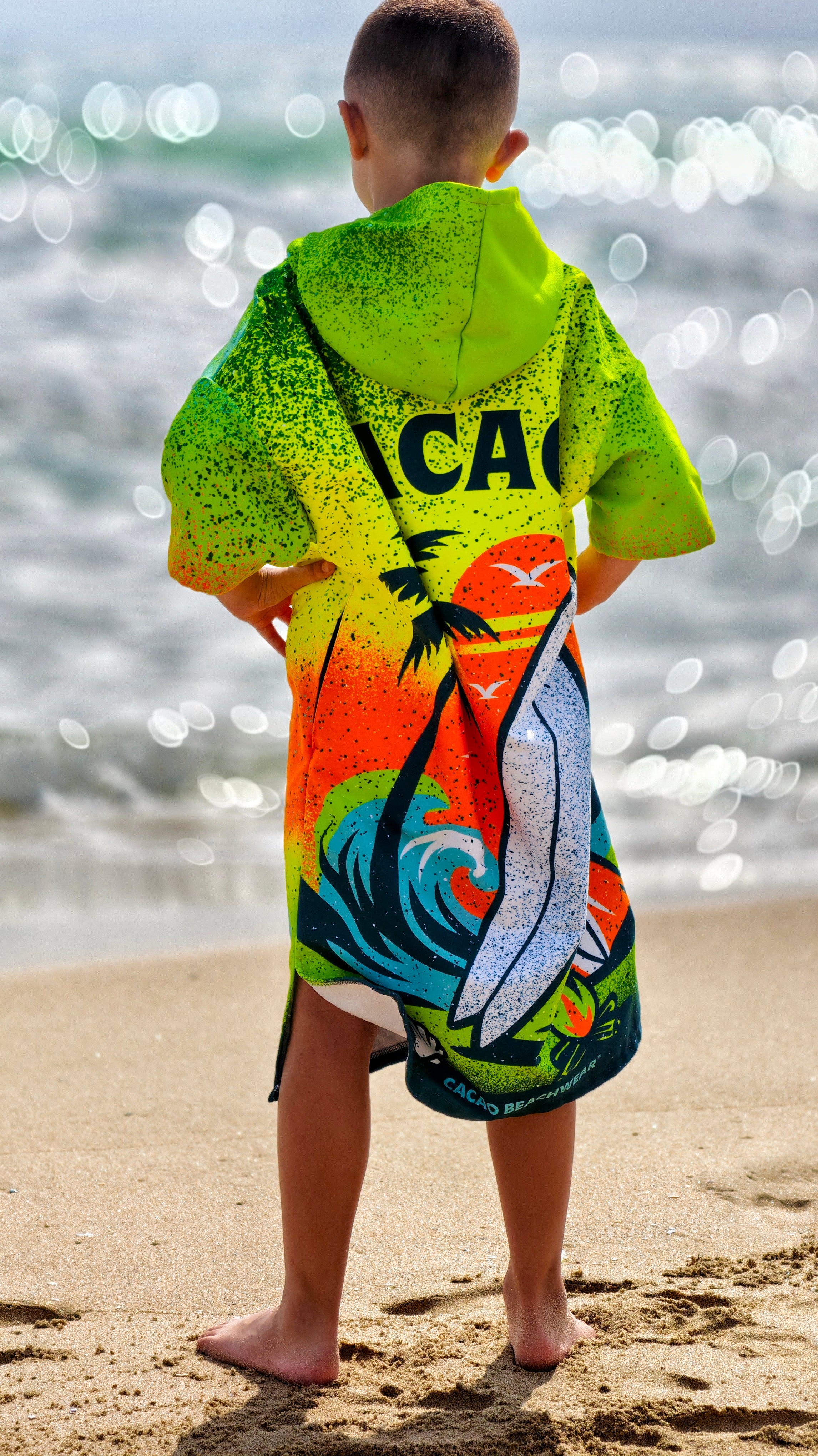 Surf Vibe children’s beach poncho towel for boys with hood, zipper and pockets – CACAO Beachwear™
