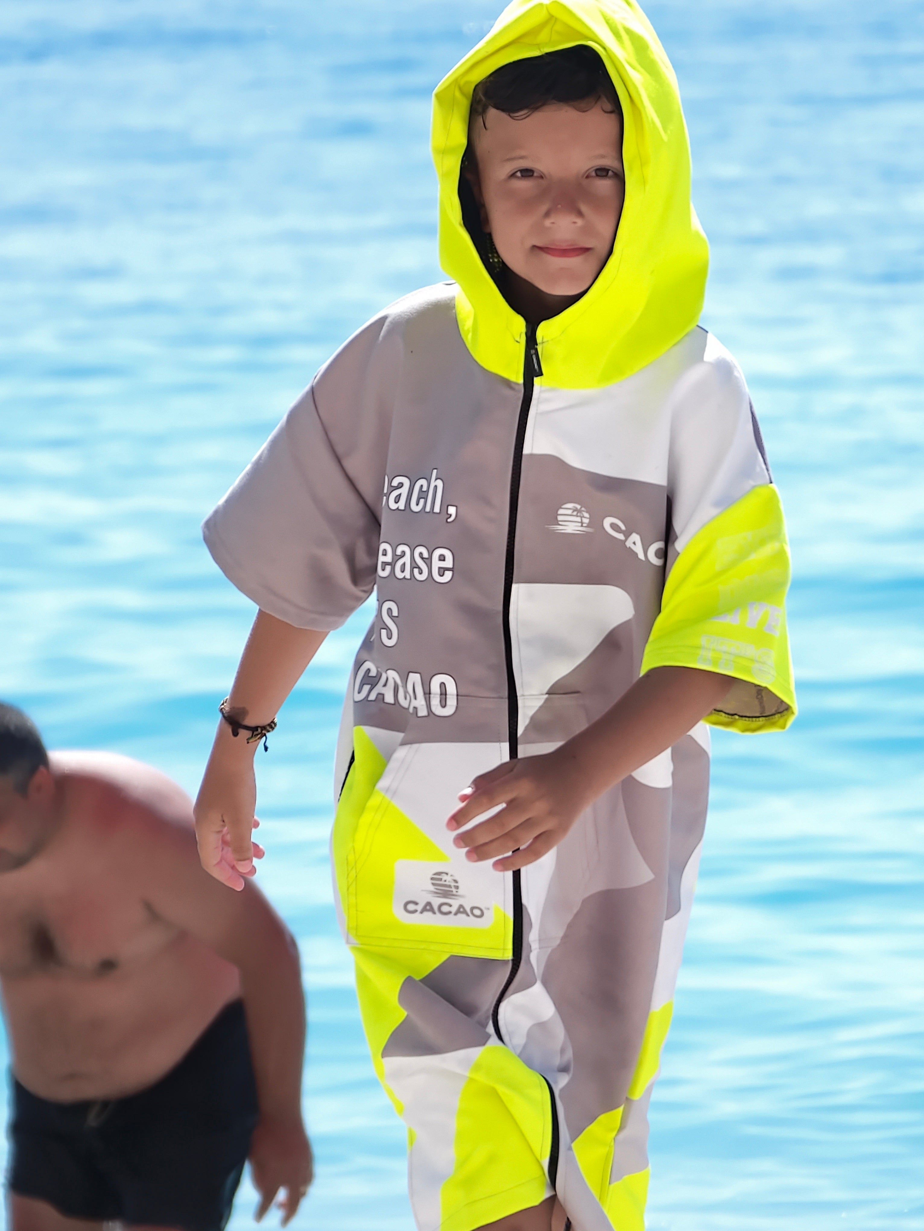 Solar Vibes children’s beach poncho NanoDry Ultra™ towel for boys with hood, zipper and pockets – CACAO Beachwear™