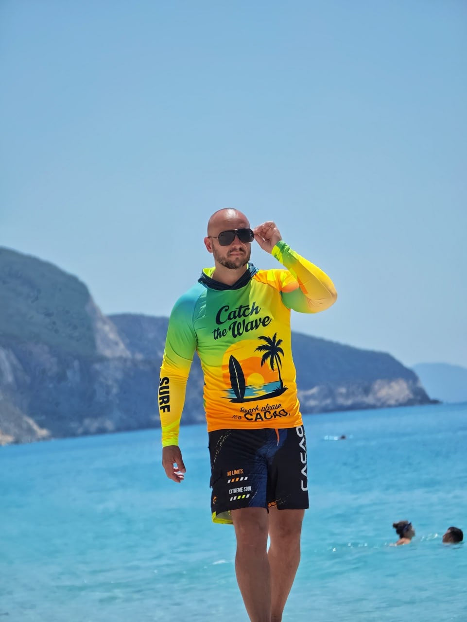 Sunset Sense men’s rashguard CACAO Beachwear™️ with UV Protection